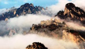　老君山